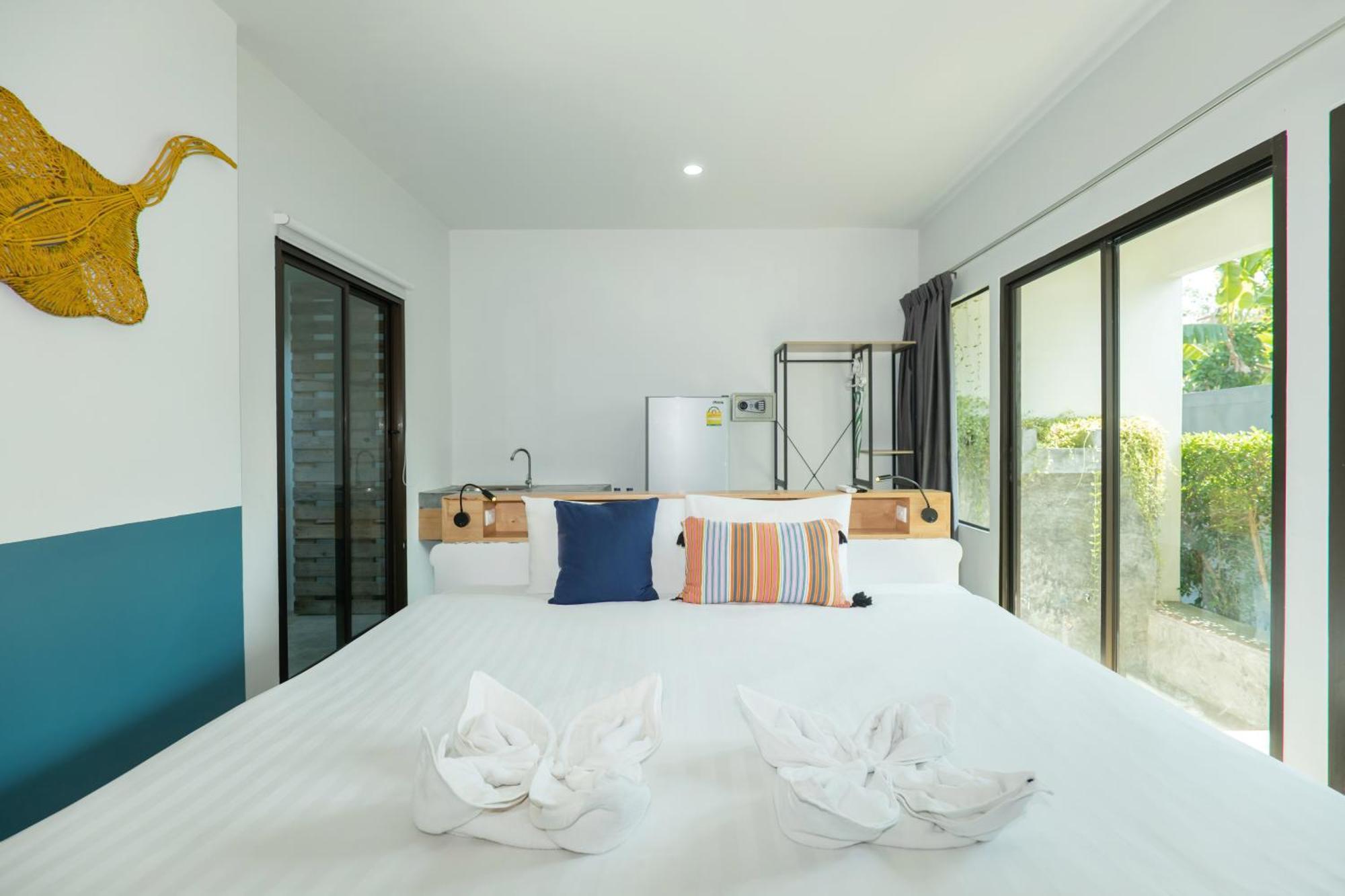 Kraam Silhouette Hotel And Cafe Phuket Чалонг Екстер'єр фото